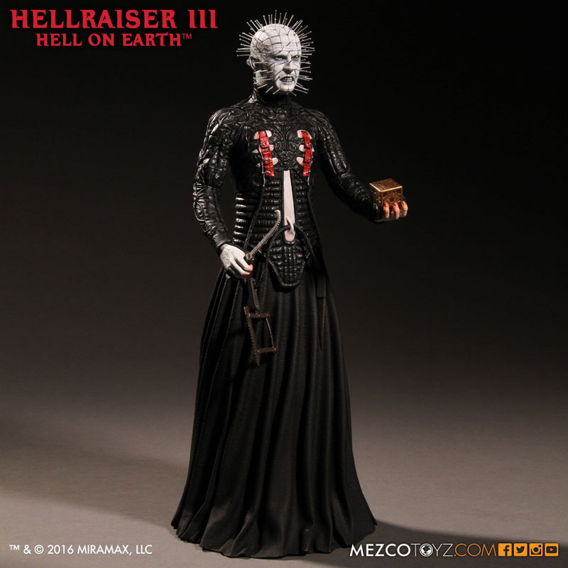 Pinhead 12 inch figure Hellraiser Mezco 12 inch scale figure